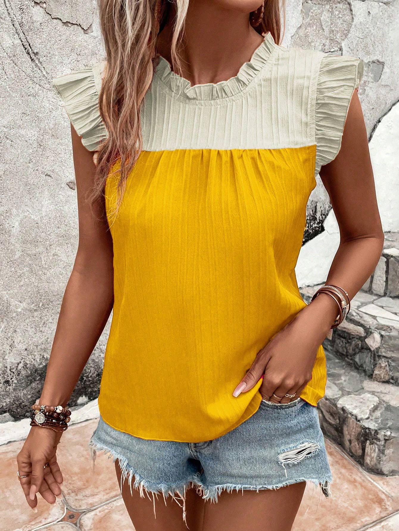 Sleeveless Ruffle Shoulders Contrast Top