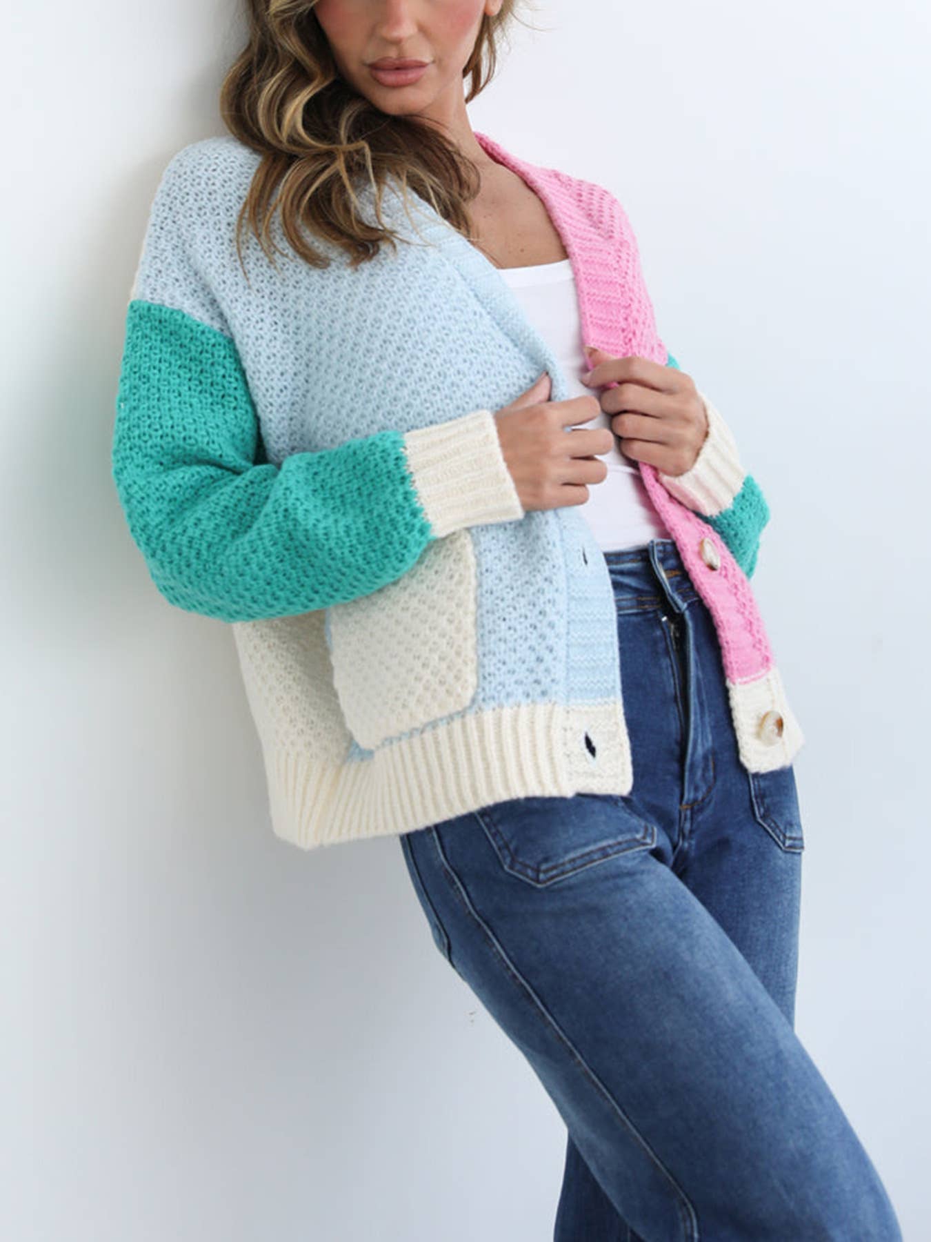 Sale - Contrasting Color Spring Knitted Cardigan