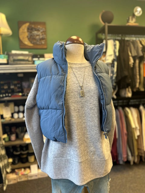 Cropped Dusty Blue Puffy Vest