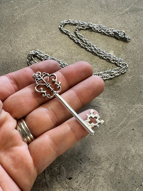 The Mindy Necklace - Large Skeleton Key Necklace