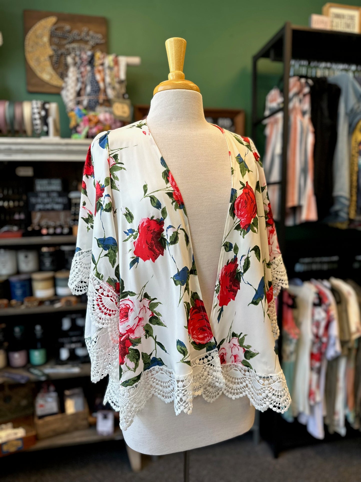 Sale - Ivory Floral Kimono