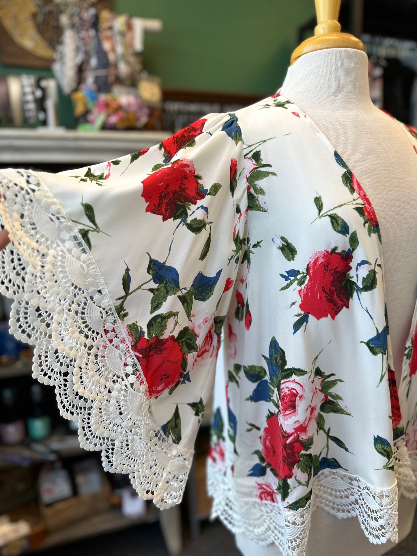 Sale - Ivory Floral Kimono