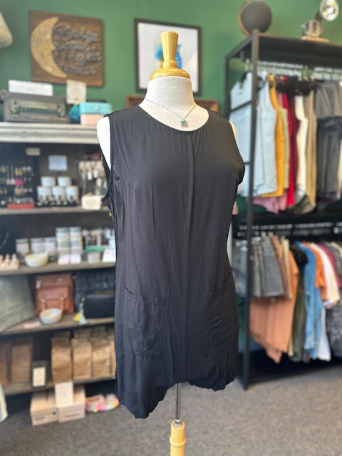 Black Round Neck Sleeveless Basic Romper