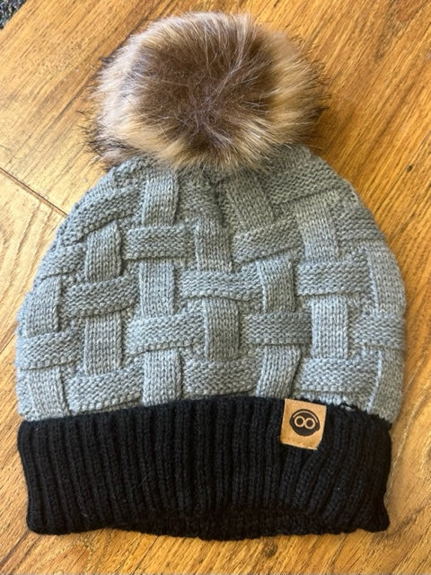 Colorblock Fleece Lined Pom Beanie