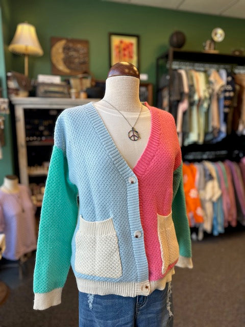 Sale - Contrasting Color Spring Knitted Cardigan