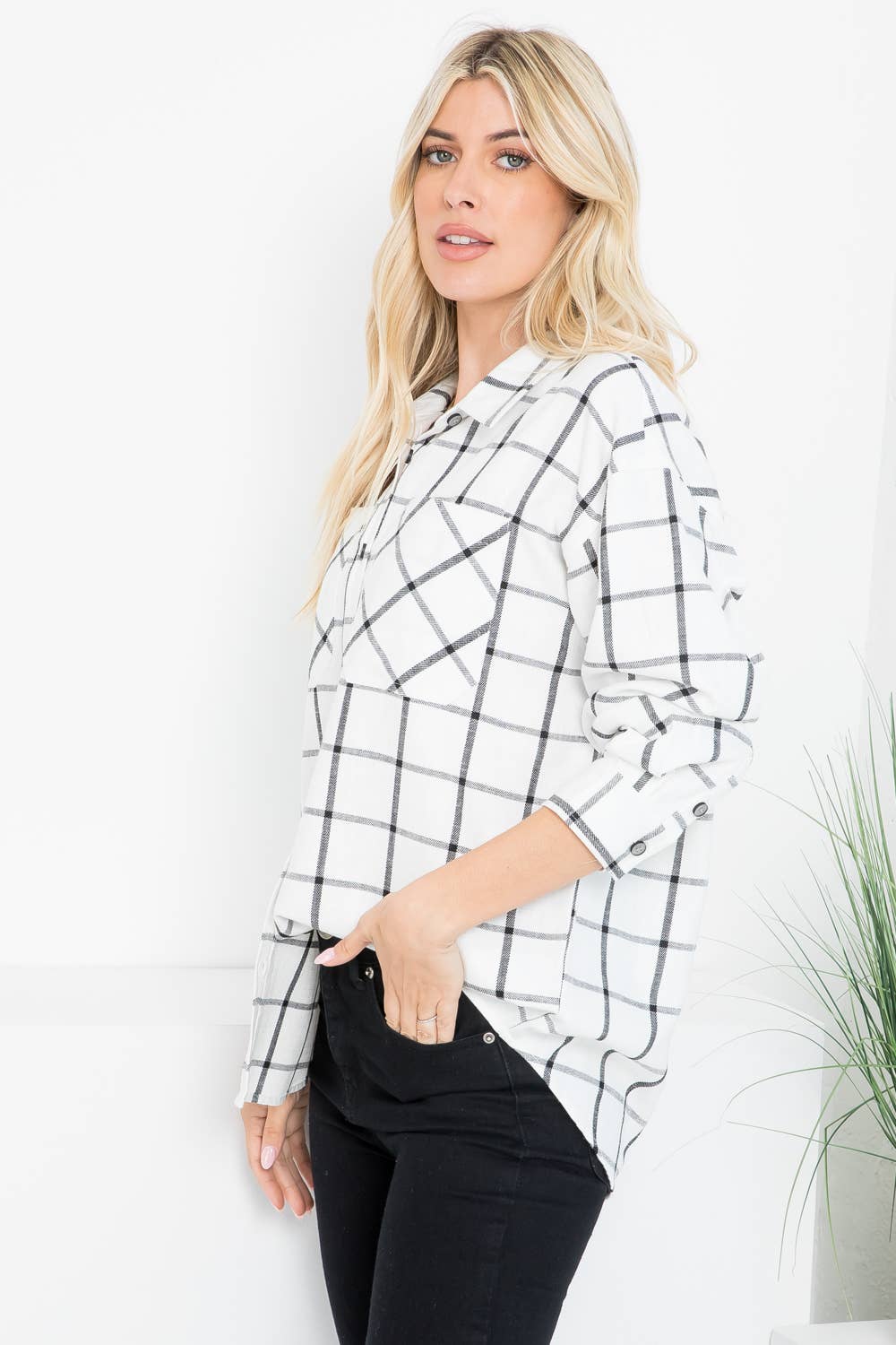 Oversized Plaid Linen Blend Shirt - White/Black